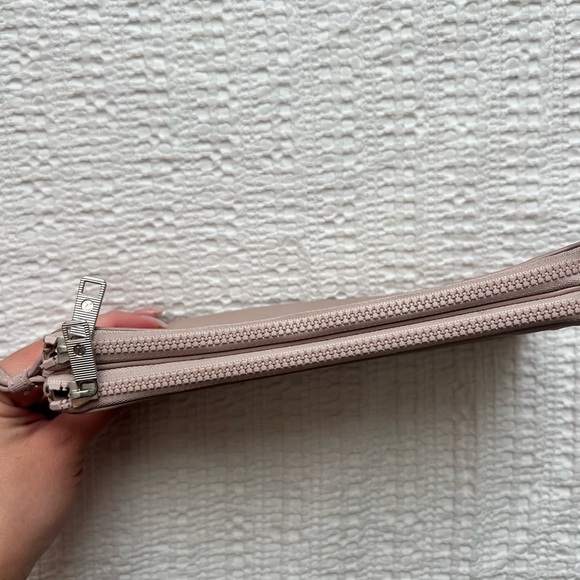 Lululemon Double Pouch Wristlet - Picture 2 of 5